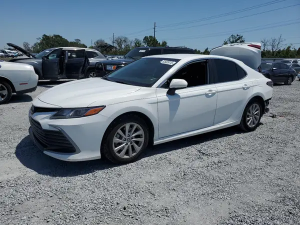 4T1C11AK0NU647476 2022 TOYOTA CAMRY - Image 1