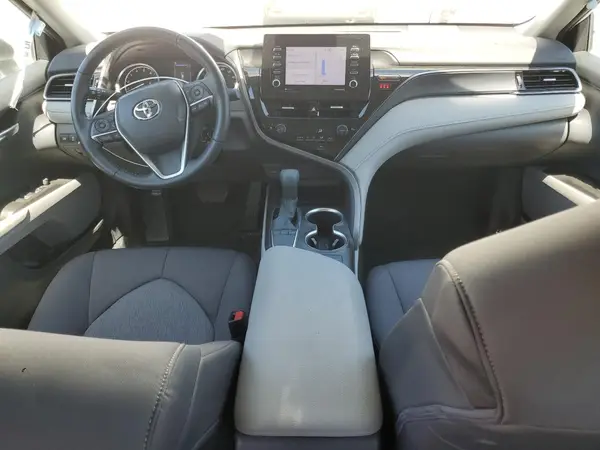 4T1C11AK0NU657750 2022 TOYOTA CAMRY - Image 8
