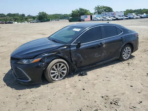 4T1C11AK0NU662124 2022 TOYOTA CAMRY - Image 1