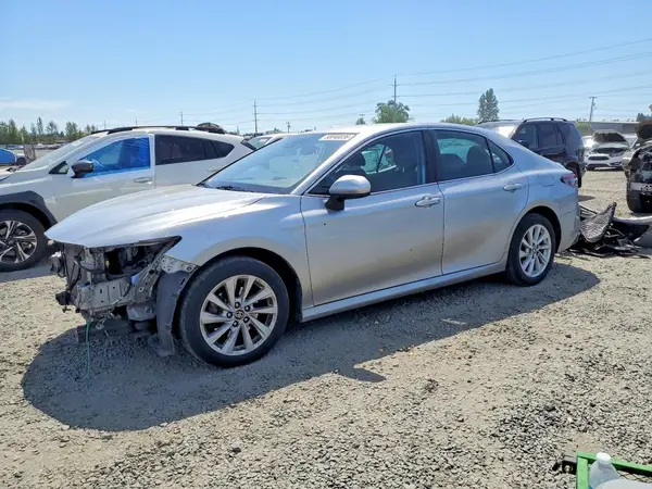 4T1C11AK0NU665914 2022 TOYOTA CAMRY - Image 1
