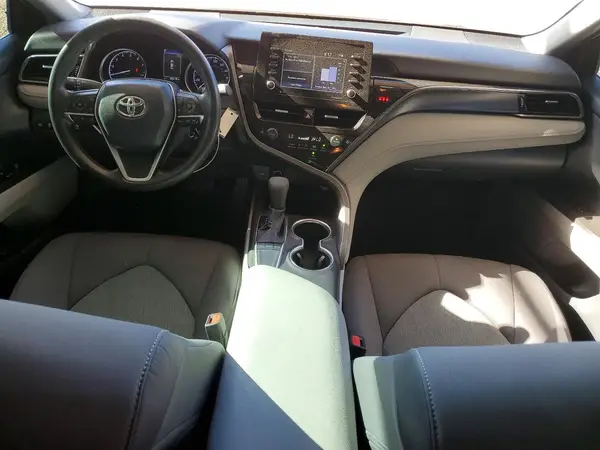 4T1C11AK0NU689761 2022 TOYOTA CAMRY - Image 8