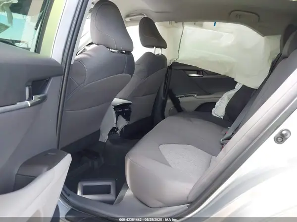 4T1C11AK0NU698556 2022 TOYOTA CAMRY - Image 8