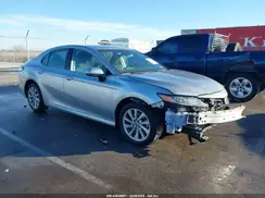 4T1C11AK0NU699514 2022 TOYOTA CAMRY
