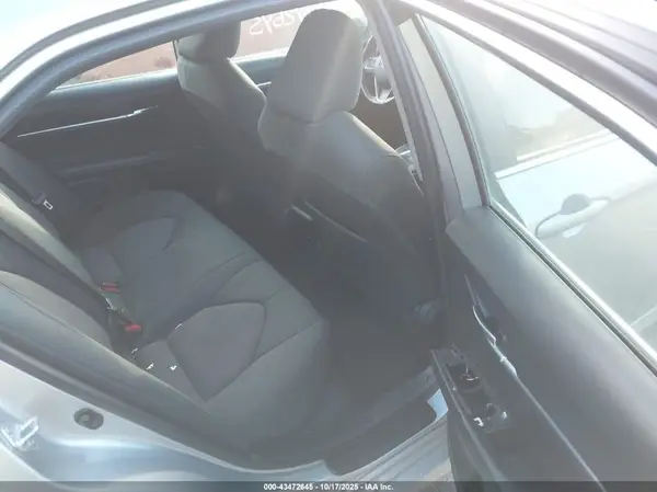 4T1C11AK0NU700094 2022 TOYOTA CAMRY - Image 8