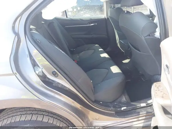 4T1C11AK0NU700323 2022 TOYOTA CAMRY - Image 8