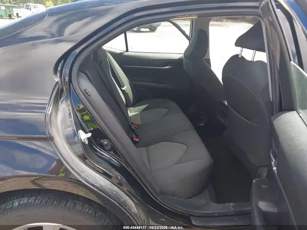 4T1C11AK0NU700631 2022 TOYOTA CAMRY - Image 8