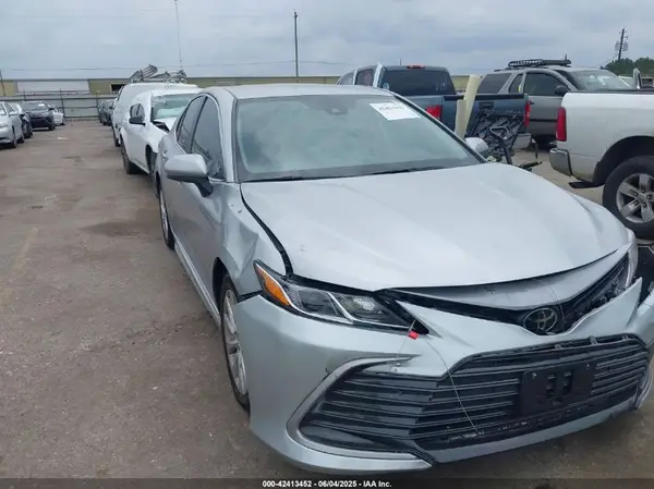 4T1C11AK0PU127880 2023 TOYOTA CAMRY - Image 1