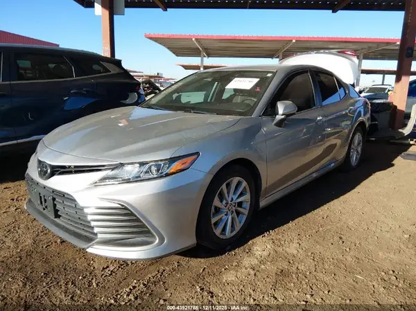4T1C11AK0PU129015 2023 TOYOTA CAMRY - Image 2