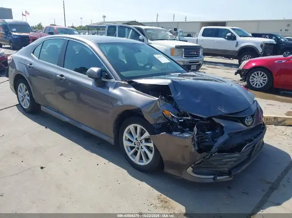 4T1C11AK0PU129208 2023 TOYOTA CAMRY - Image 1