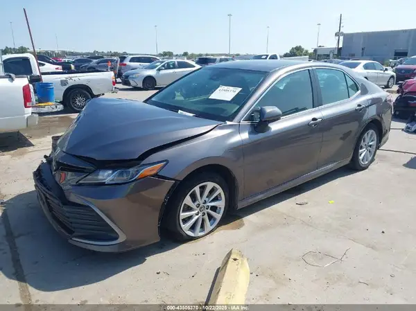4T1C11AK0PU129208 2023 TOYOTA CAMRY - Image 2