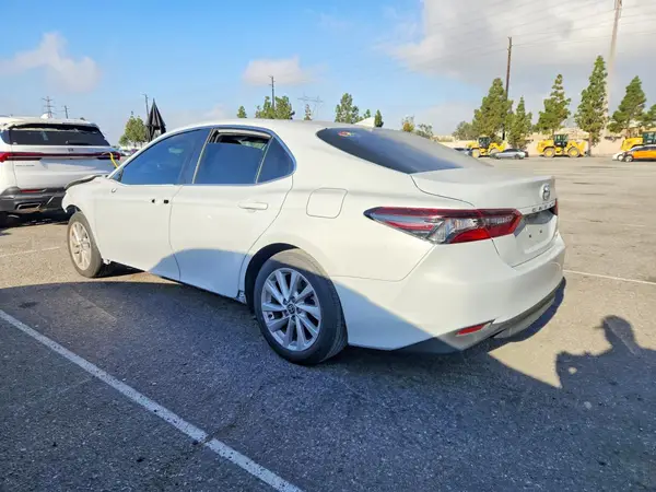 4T1C11AK0PU130536 2023 TOYOTA CAMRY - Image 2
