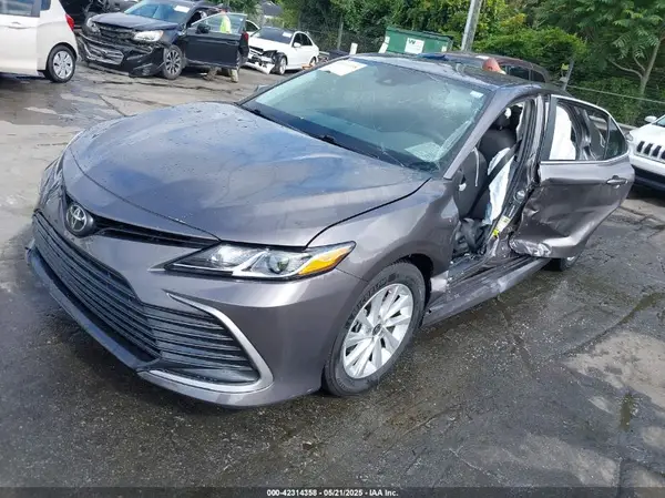 4T1C11AK0PU142671 2023 TOYOTA CAMRY - Image 2
