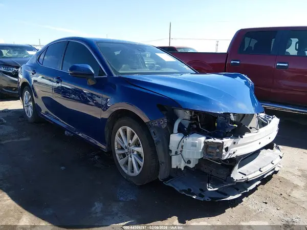 4T1C11AK0PU142797 2023 TOYOTA CAMRY - Image 1