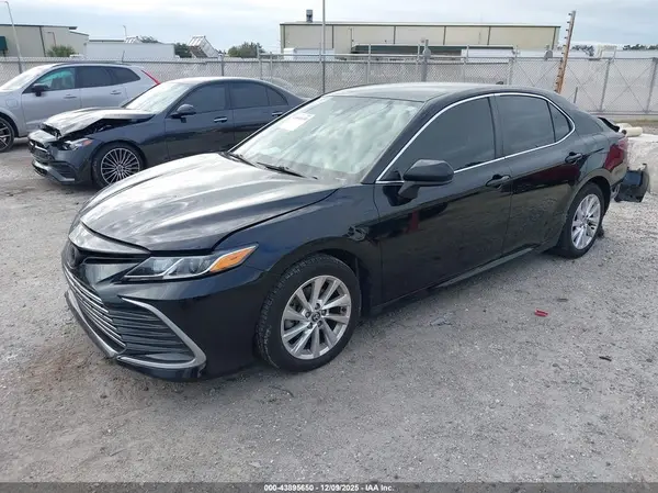 4T1C11AK0PU161723 2023 TOYOTA CAMRY - Image 2