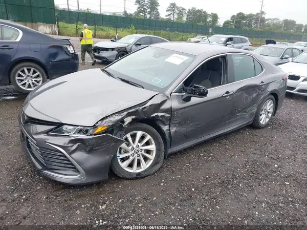 4T1C11AK0PU186928 2023 TOYOTA CAMRY - Image 2