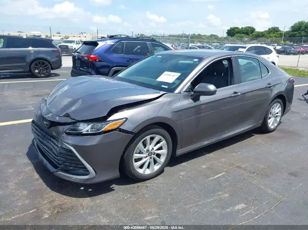4T1C11AK0PU188341 2023 TOYOTA CAMRY - Image 2