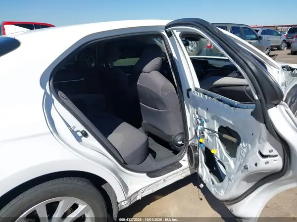 4T1C11AK0PU724141 2023 TOYOTA CAMRY - Image 8