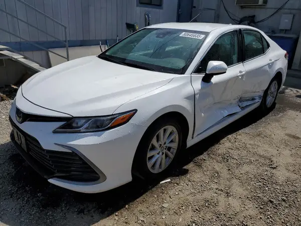 4T1C11AK0PU726083 2023 TOYOTA CAMRY - Image 1