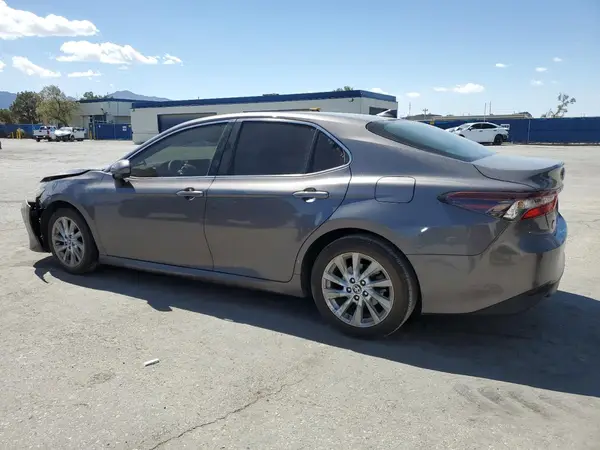 4T1C11AK0PU747936 2023 TOYOTA CAMRY - Image 2