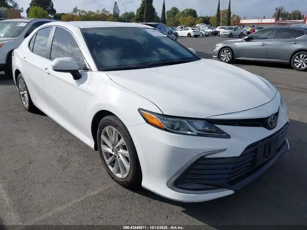 4T1C11AK0PU757608 2023 TOYOTA CAMRY - Image 1