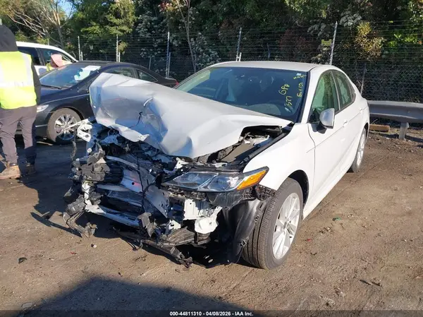 4T1C11AK0RU192523 2024 TOYOTA CAMRY - Image 2
