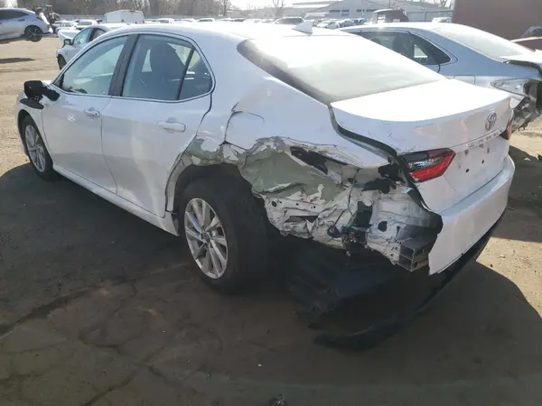 4T1C11AK0RU202757 2024 TOYOTA CAMRY - Image 2