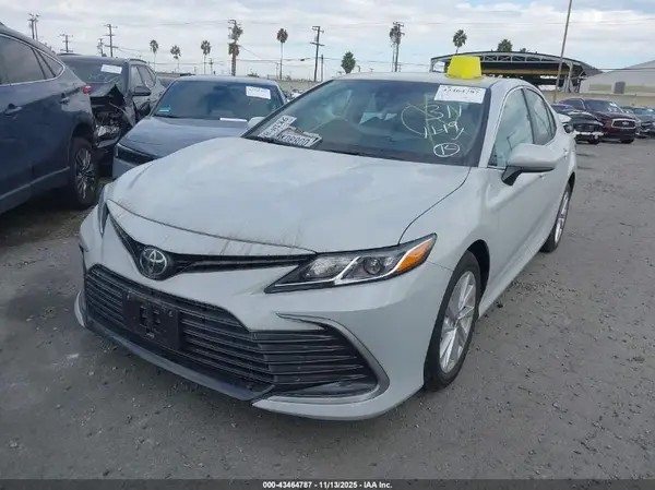 4T1C11AK0RU214195 2024 TOYOTA CAMRY - Image 2