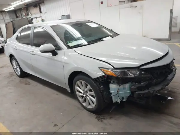 4T1C11AK0RU223446 2024 TOYOTA CAMRY - Image 1