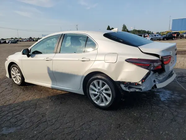 4T1C11AK0RU226069 2024 TOYOTA CAMRY - Image 2