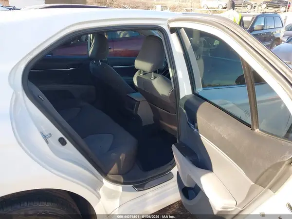 4T1C11AK0RU227657 2024 TOYOTA CAMRY - Image 8