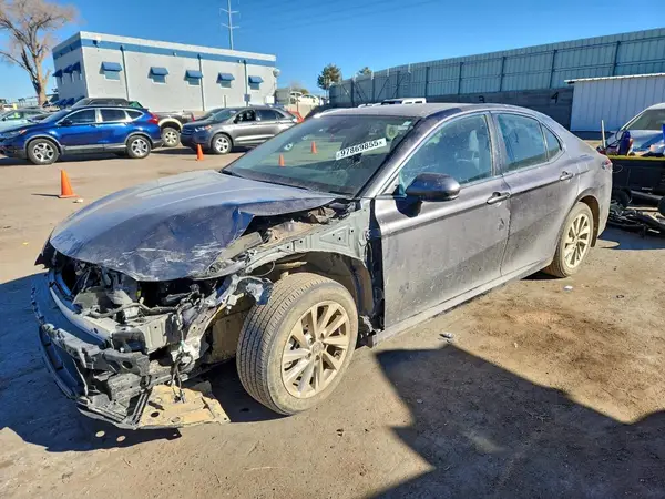 4T1C11AK0RU256009 2024 TOYOTA CAMRY - Image 1