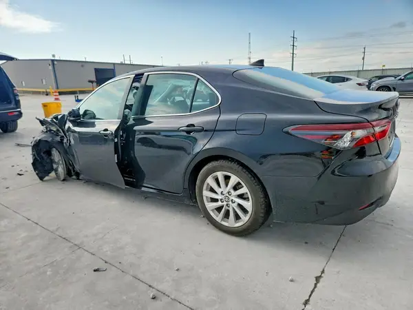 4T1C11AK0RU256219 2024 TOYOTA CAMRY - Image 2