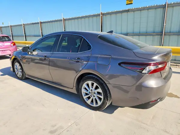 4T1C11AK0RU260884 2024 TOYOTA CAMRY - Image 2