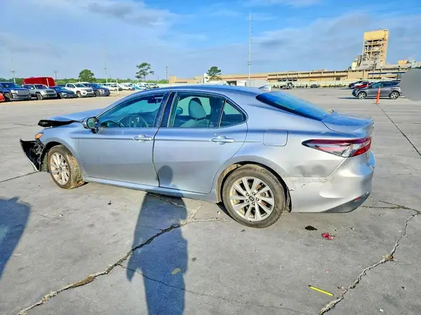 4T1C11AK0RU842984 2024 TOYOTA CAMRY - Image 2