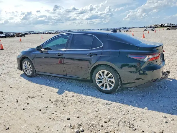 4T1C11AK0RU854424 2024 TOYOTA CAMRY - Image 2