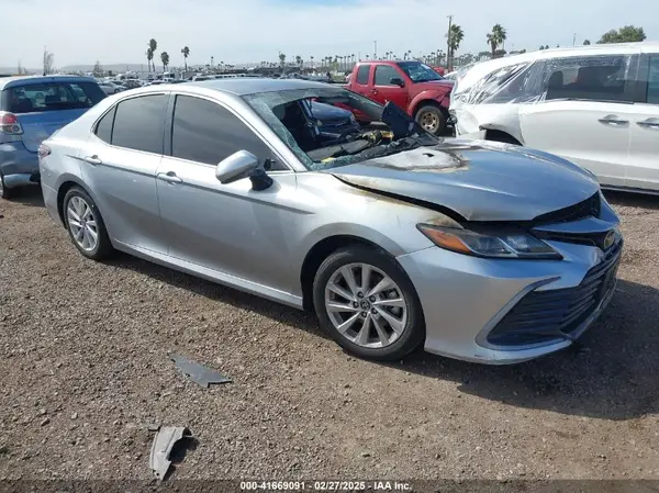 4T1C11AK0RU864368 2024 TOYOTA CAMRY - Image 1
