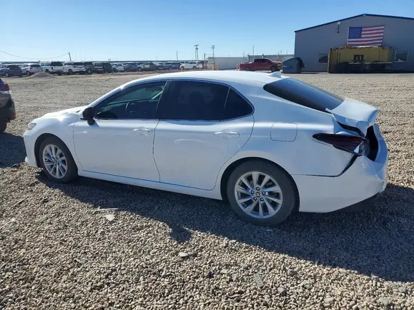 4T1C11AK0RU867707 2024 TOYOTA CAMRY - Image 2