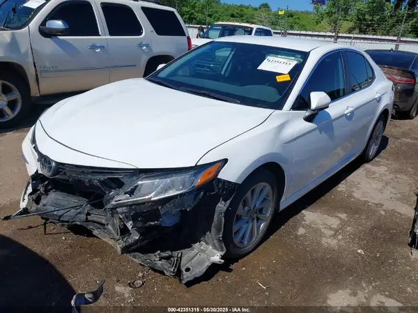 4T1C11AK0RU881882 2024 TOYOTA CAMRY - Image 2