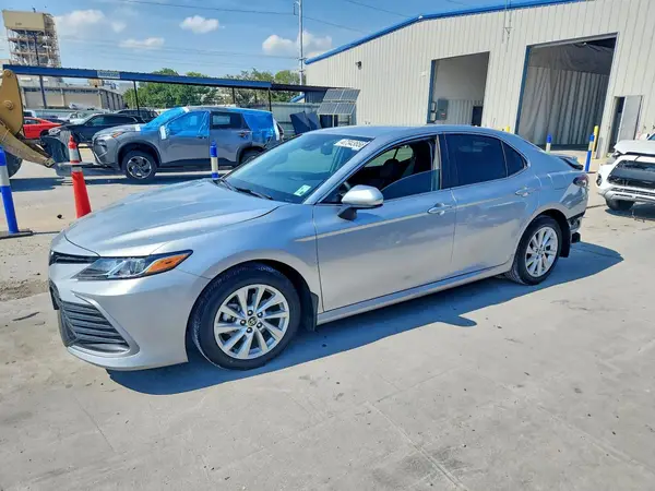 4T1C11AK0RU903640 2024 TOYOTA CAMRY - Image 1