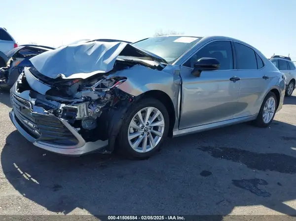 4T1C11AK0RU903718 2024 TOYOTA CAMRY - Image 2