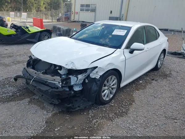 4T1C11AK1LU306455 2020 TOYOTA CAMRY - Image 2