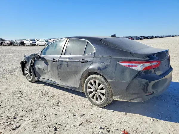 4T1C11AK1LU317326 2020 TOYOTA CAMRY - Image 2