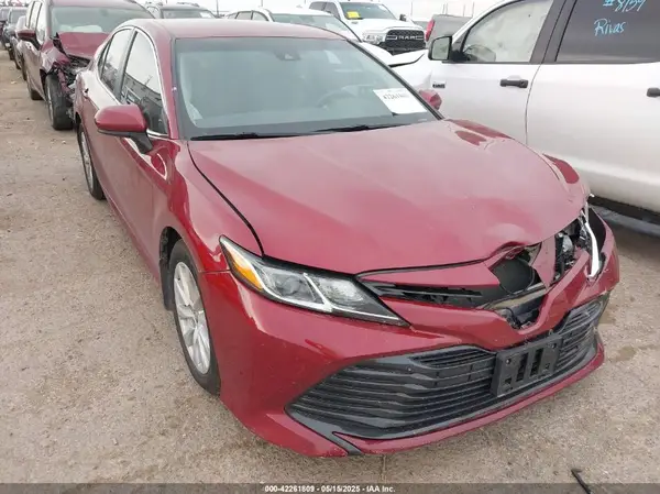 4T1C11AK1LU329234 2020 TOYOTA CAMRY - Image 1