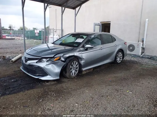 4T1C11AK1LU341660 2020 TOYOTA CAMRY - Image 2