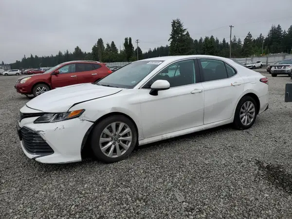 4T1C11AK1LU364064 2020 TOYOTA CAMRY - Image 1