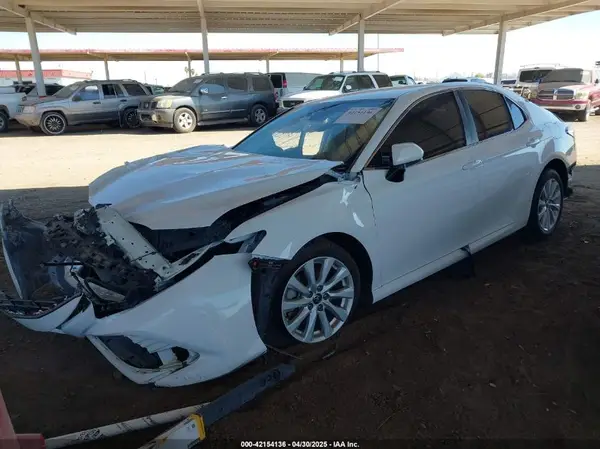4T1C11AK1LU366915 2020 TOYOTA CAMRY - Image 2