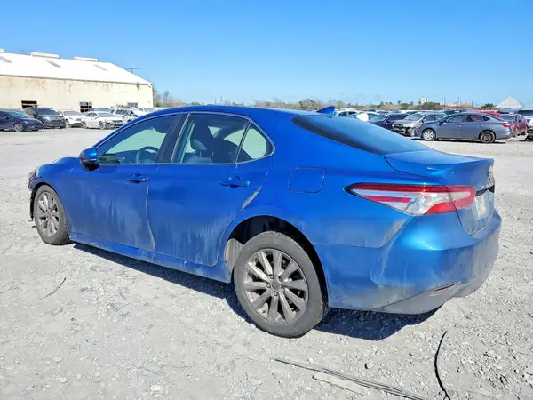 4T1C11AK1LU400481 2020 TOYOTA CAMRY - Image 2