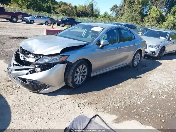 4T1C11AK1LU858344 2020 TOYOTA CAMRY - Image 2