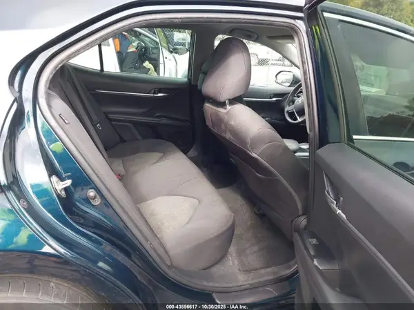 4T1C11AK1LU863270 2020 TOYOTA CAMRY - Image 8