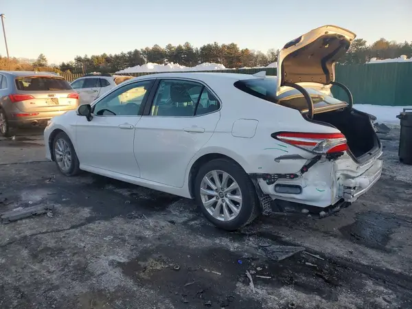 4T1C11AK1LU875998 2020 TOYOTA CAMRY - Image 2